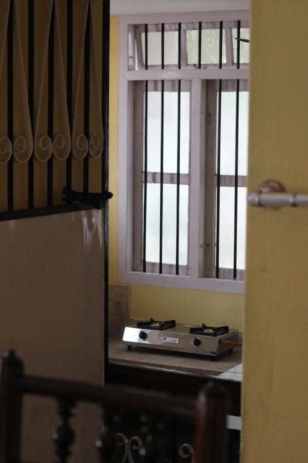 Bed And Bath For 1-8 People Hotell Thiruvananthapuram Exteriör bild