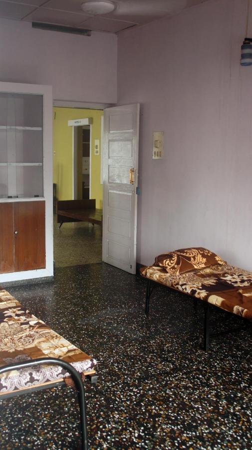 Bed And Bath For 1-8 People Hotell Thiruvananthapuram Exteriör bild