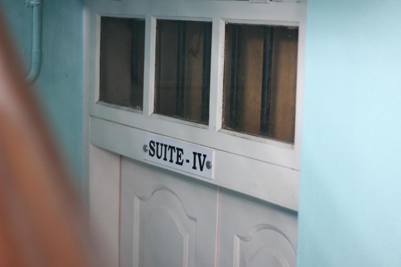 Bed And Bath For 1-8 People Hotell Thiruvananthapuram Exteriör bild